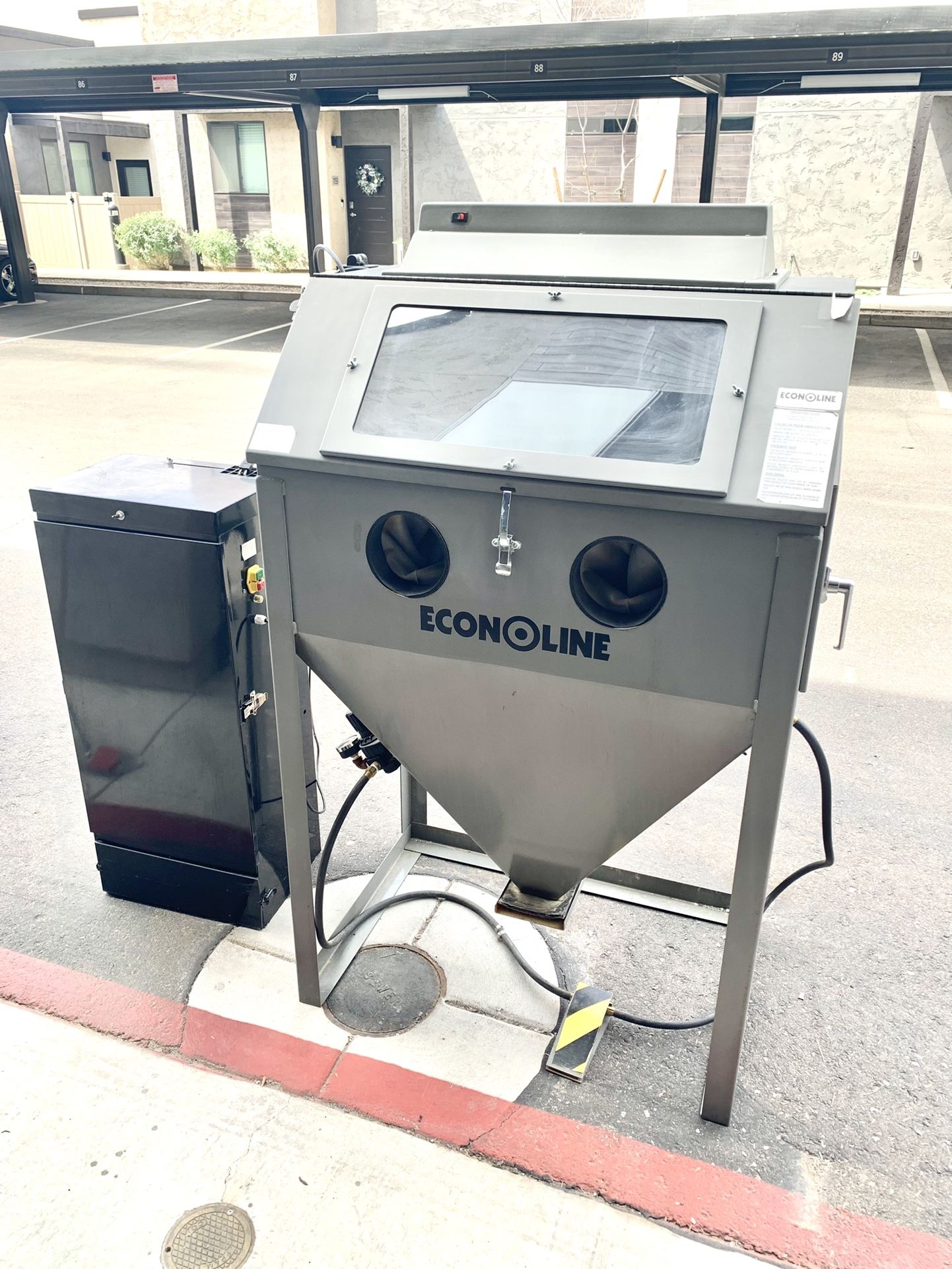 Econoline Sand Blast Cabinet 36 X 24