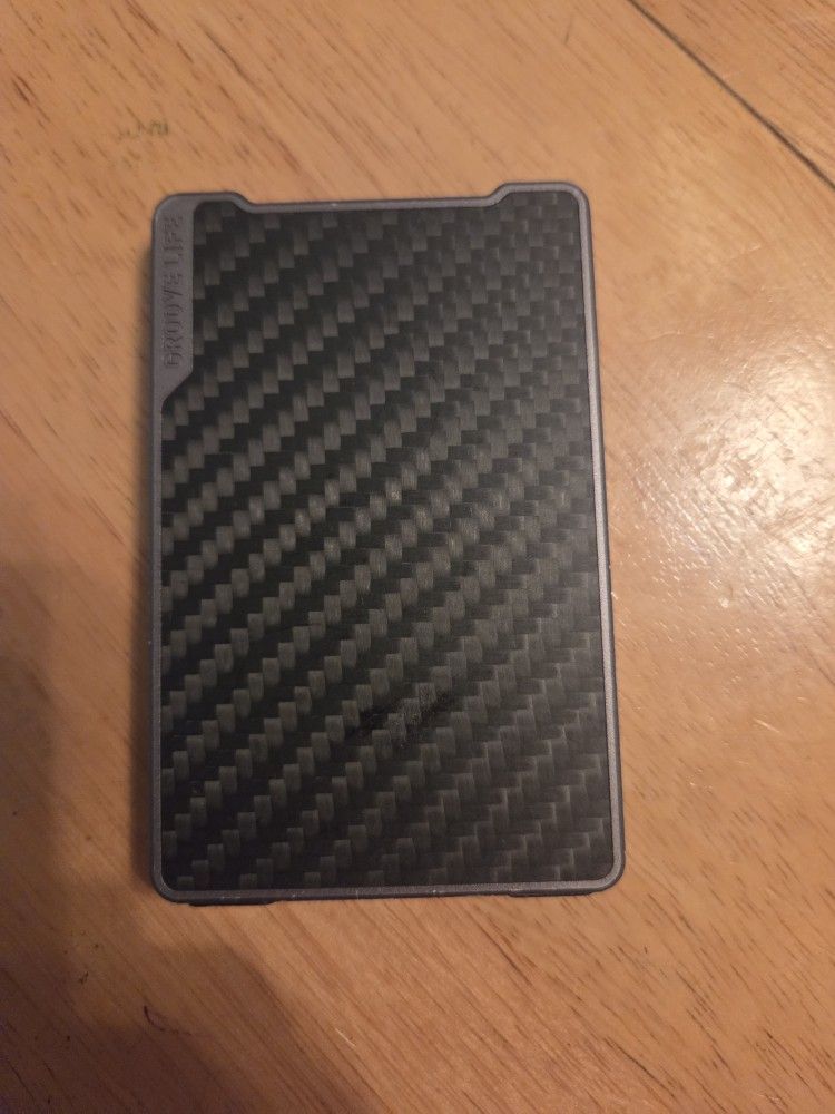 Groove metal wallet
