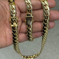 212 grams Miami Cuban Links necklace and bracelet🔥🔥