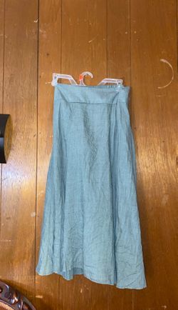 LAURA SCOTT medium green skirt
