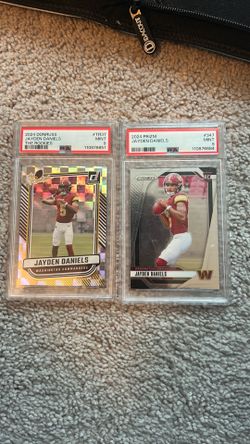 Jayden Daniels  Football cards