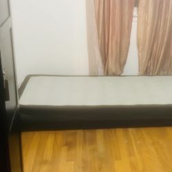 Free Queen box spring JUST PUT OUTSIDE 