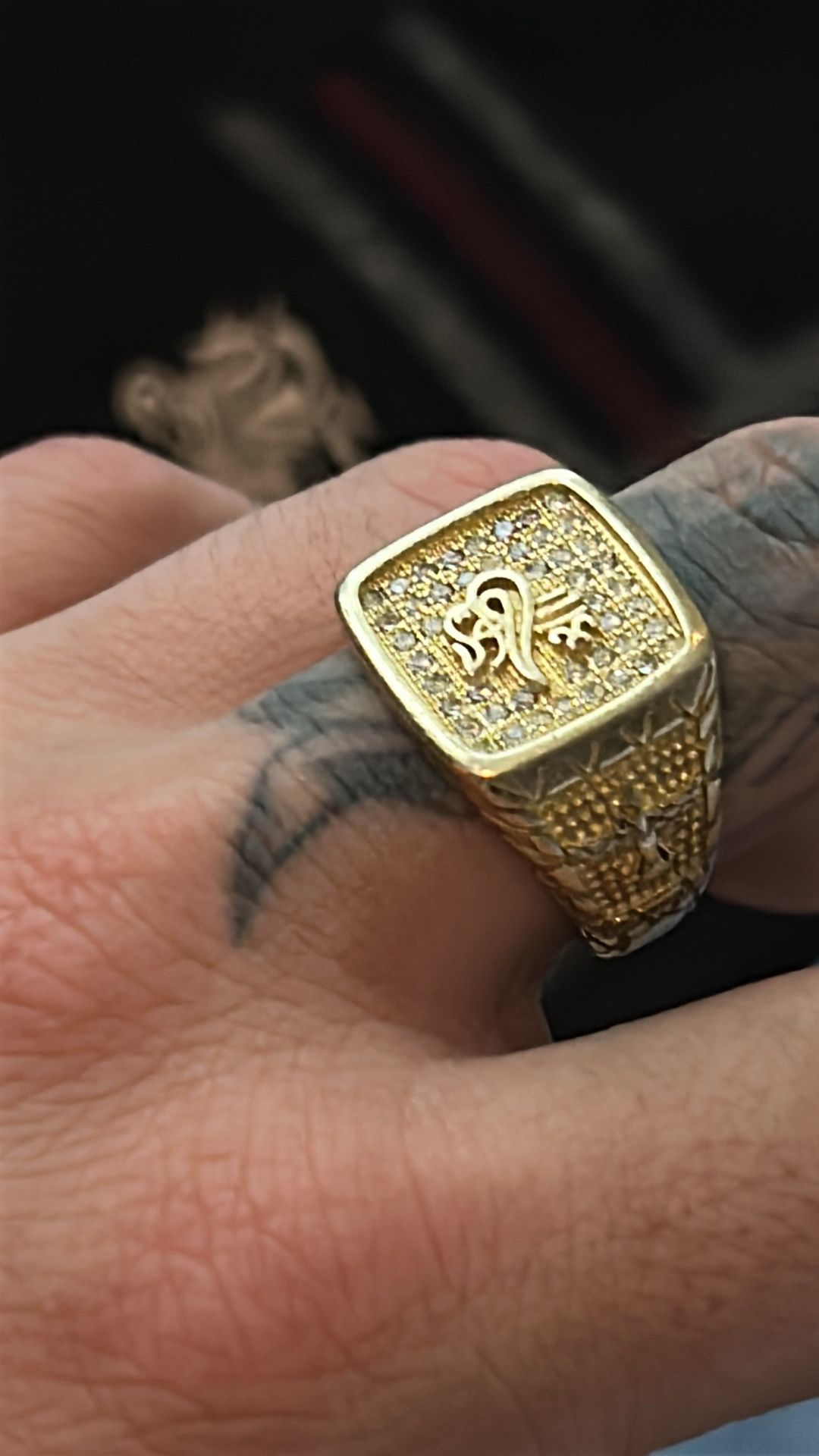 18k SOLID REAL GOLD Men’s Ring With Diamonds 11.5 Gram