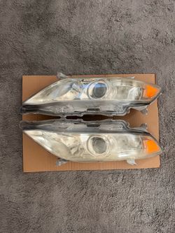 Headlights for 2010 Toyota Camry