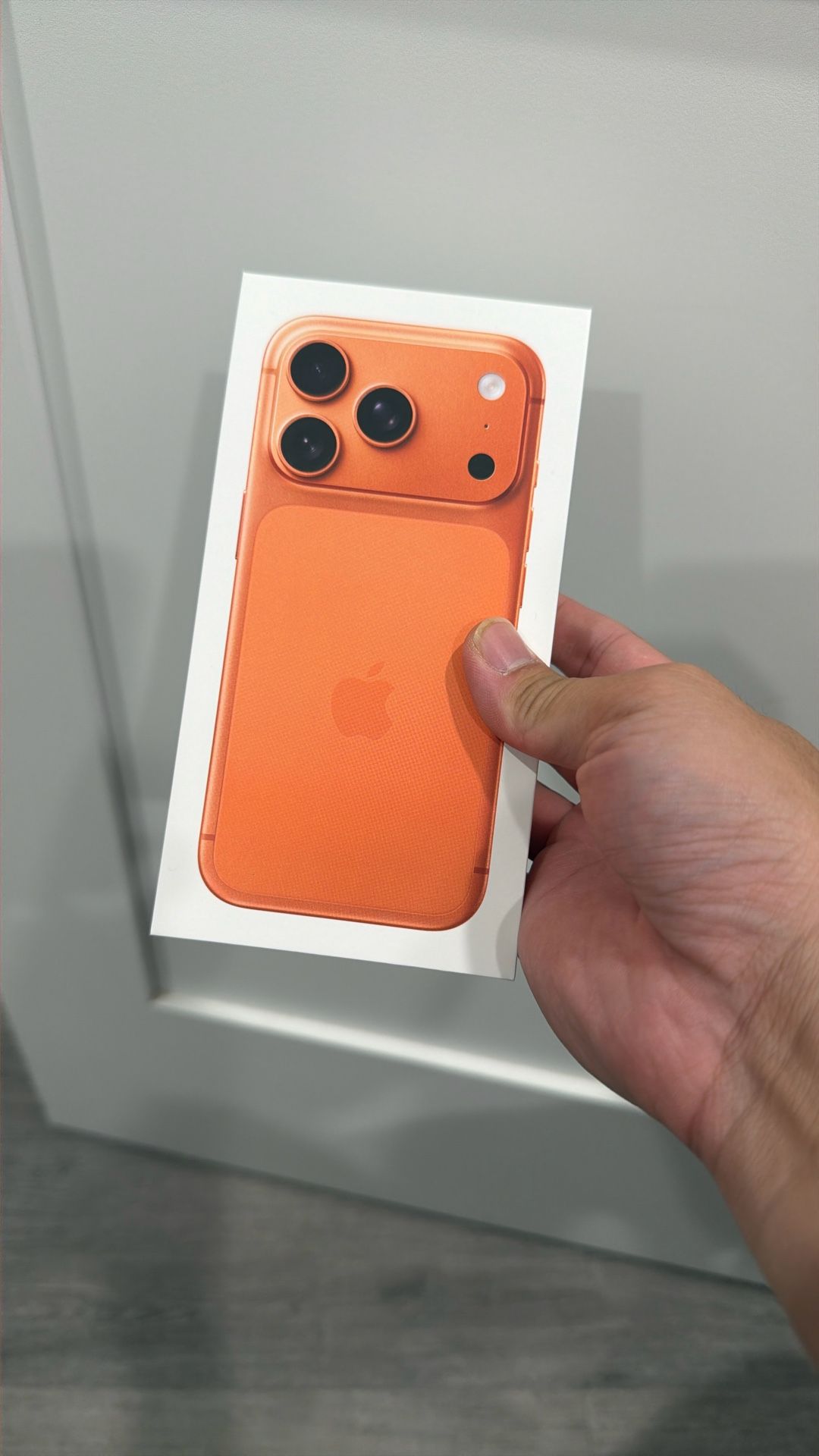 Unlocked iPhone 17 Pro 256GB Fully paid