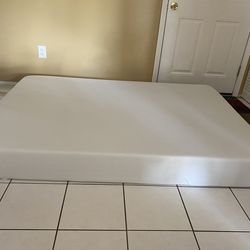 Full size memory foam mattress