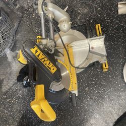 Dewalt 