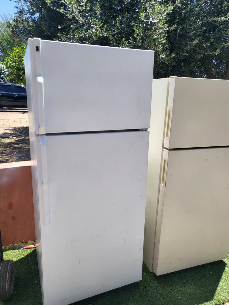 Refrigerator In Good Condition And Warranty Works Great For Garage