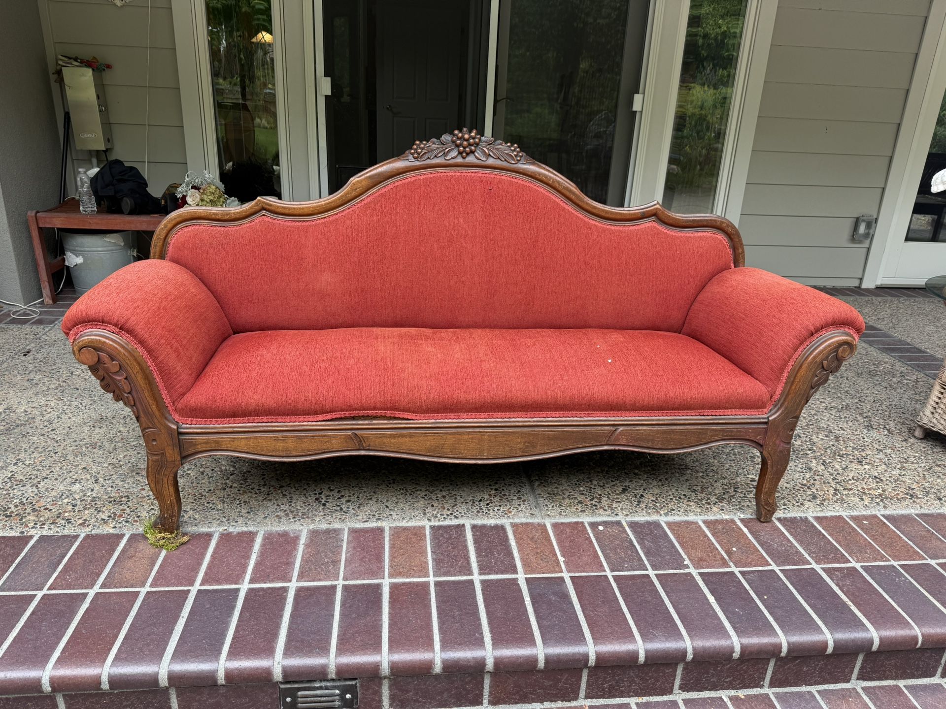 BEAUTIFUL Vintage Red Sofa