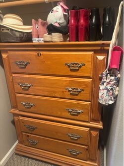 Dresser