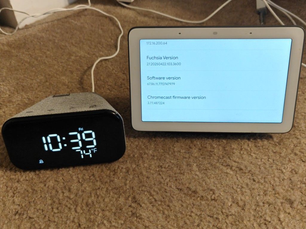 Google Nest Hub & Lenovo Smart Clock