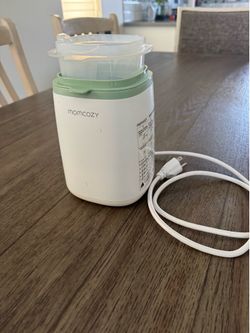 Momcozy bottle warmer