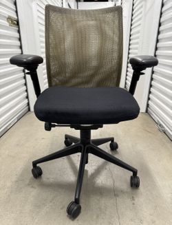 Steelcase Jersey ®️ Fully Adjustable Mesh Task Chair And Guest Chair