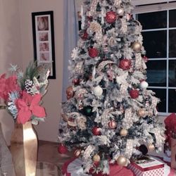9” Ft Christmas Tree