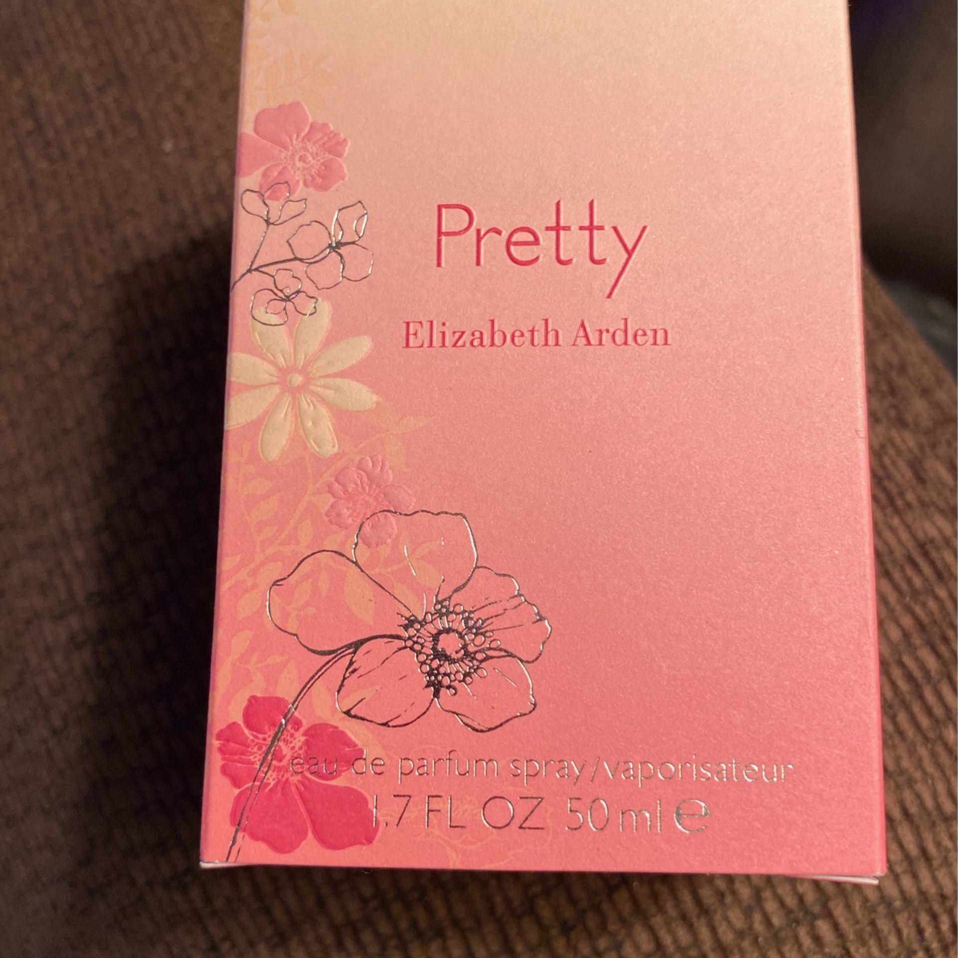 PRETTY By Elizabeth Arden