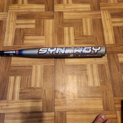 slow pitch softball bat  Easton "Synergy"