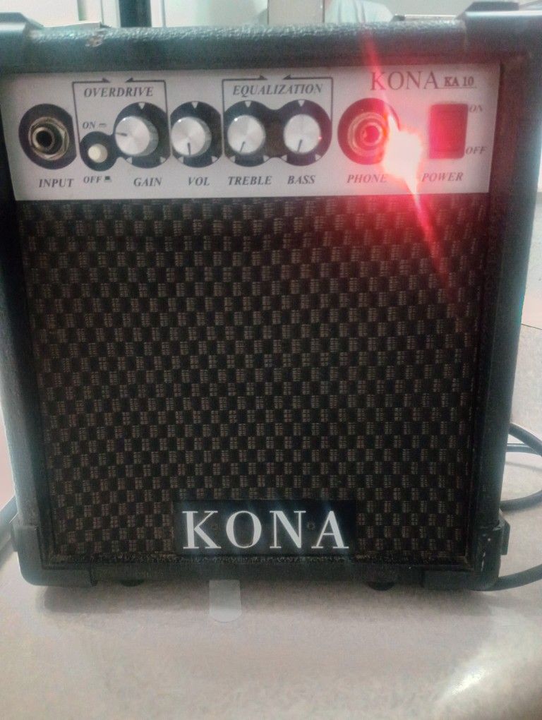 Guitar Amplifier Kona KA 10