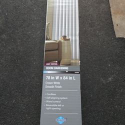 3.5 Vertical Blind Kit En Condicion Nueva No Ha Sido Abierta Pague 130  Pero No C Instalo 