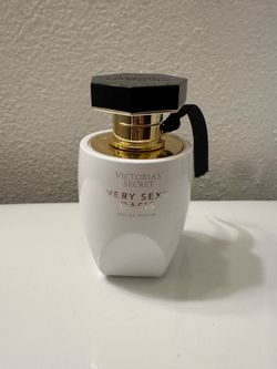VS Very Sexy Oasis Perfume