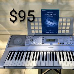 Yamaha Keyboard & Stand