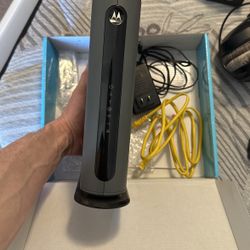 MG7550 Router (Motorola AC1900 WiFi)