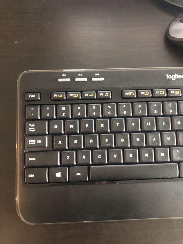 Logitech K520 wireless keyboard and mouse for Sale in Tampa, FL OfferUp