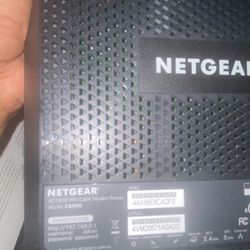 Net gear - AC1900 Wi-Fi Cable Modem Router 