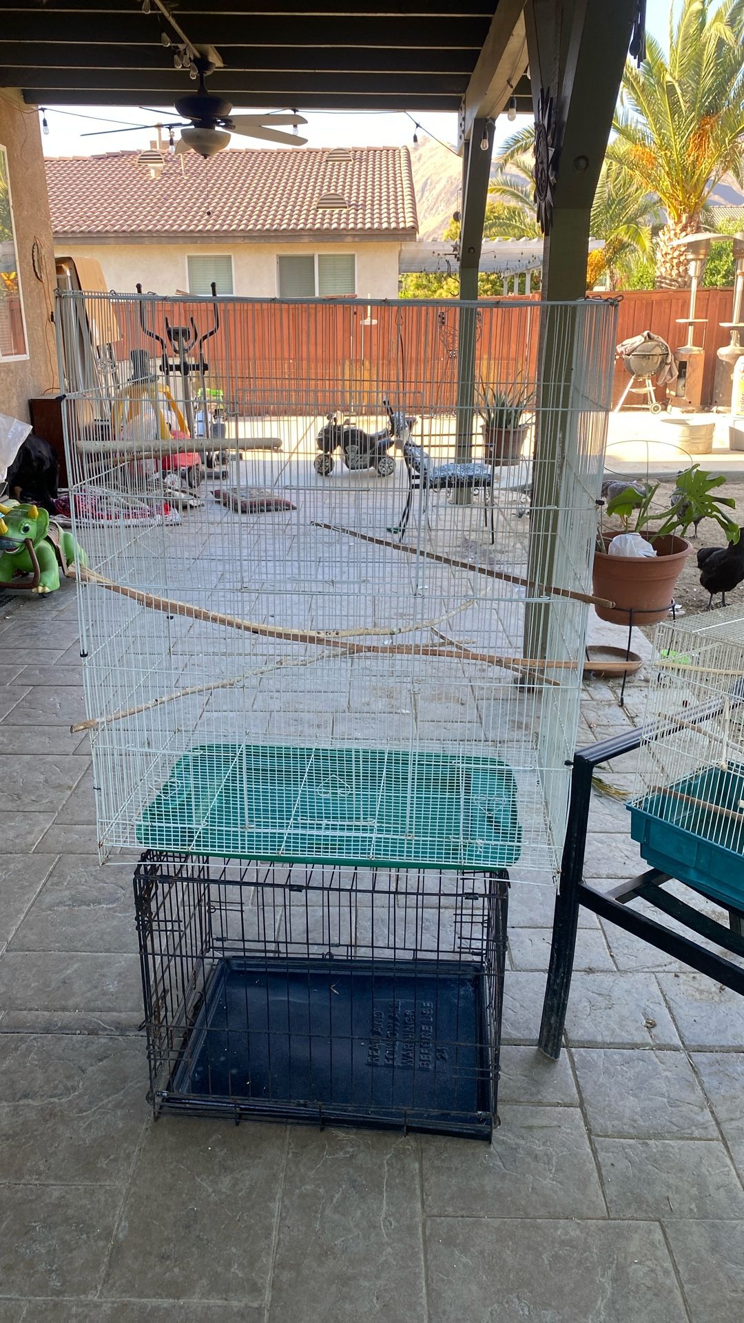 Bird Cage For Sale In Good Condition 