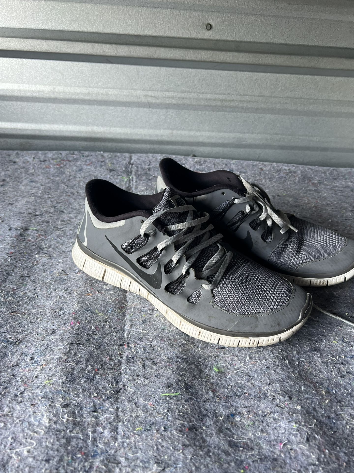 Nike Free 5.0 + Mens 10.5 Med Running Shoes Cool Grey Anthracite White 579959 001