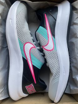 Nike Star Runner 3 SE- Women’s Size 8.5/ Youth 7