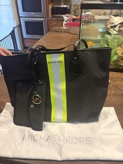 Mk purse