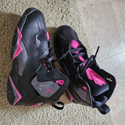 Girls Youth Size 1 Jordan's 