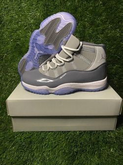 Air Jordan 11 Retro Cool Grey Sneakers