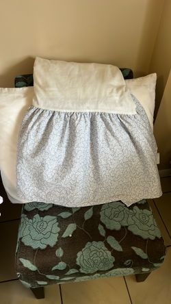 Queen White And Blue Dust Rafle 