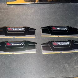 Ripjaws DDR4 Ram 4x8 