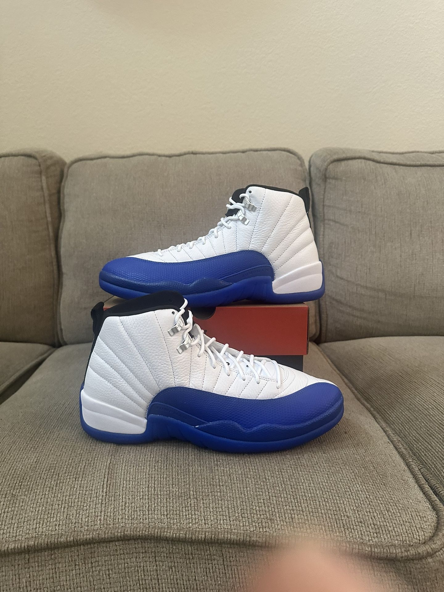 Nike Air Jordan 12 retro “Blueberry” Size 11m