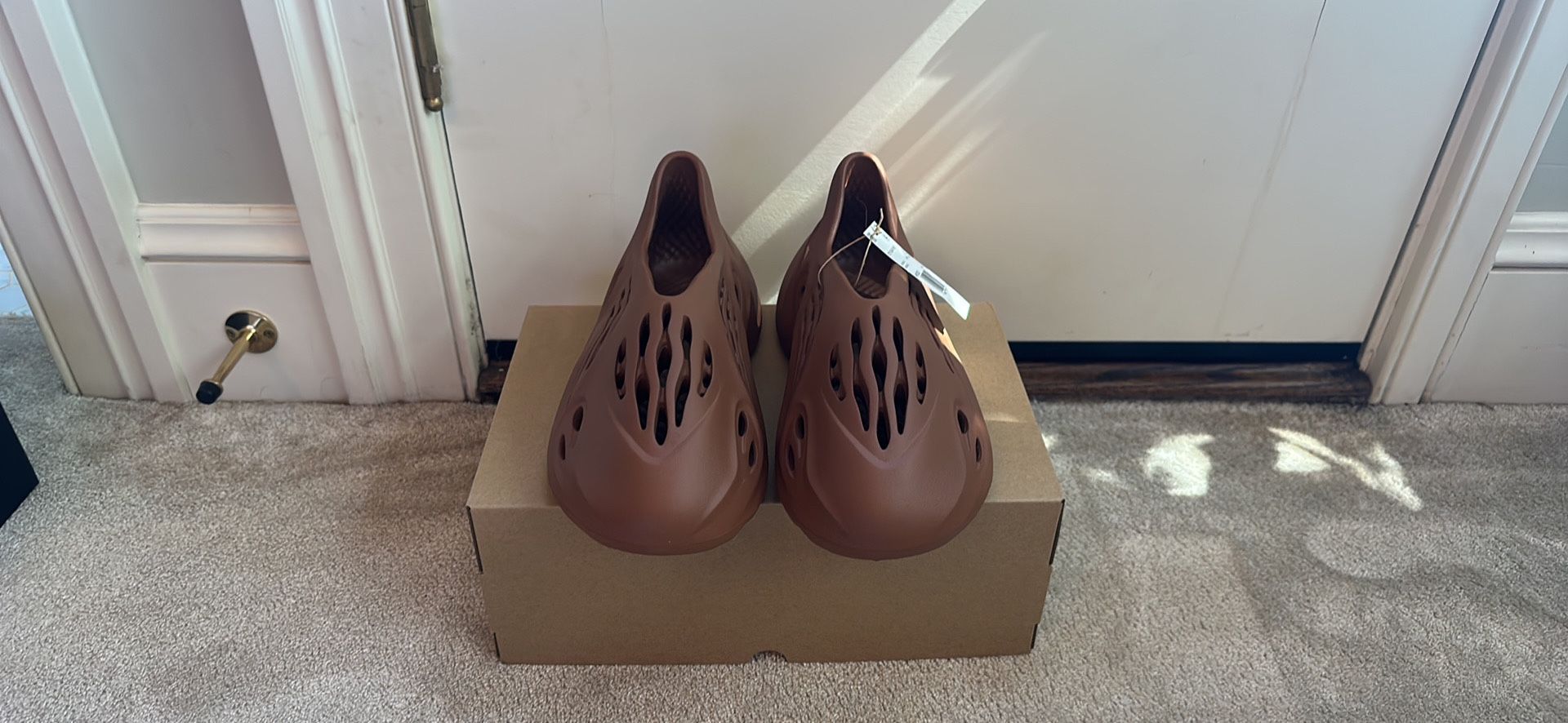 Yeezy Foam Runner Clay Red