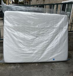 Queen Mattress new 