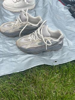 adidas Yeezy Boost 700 V2 "Tephra" sneakers