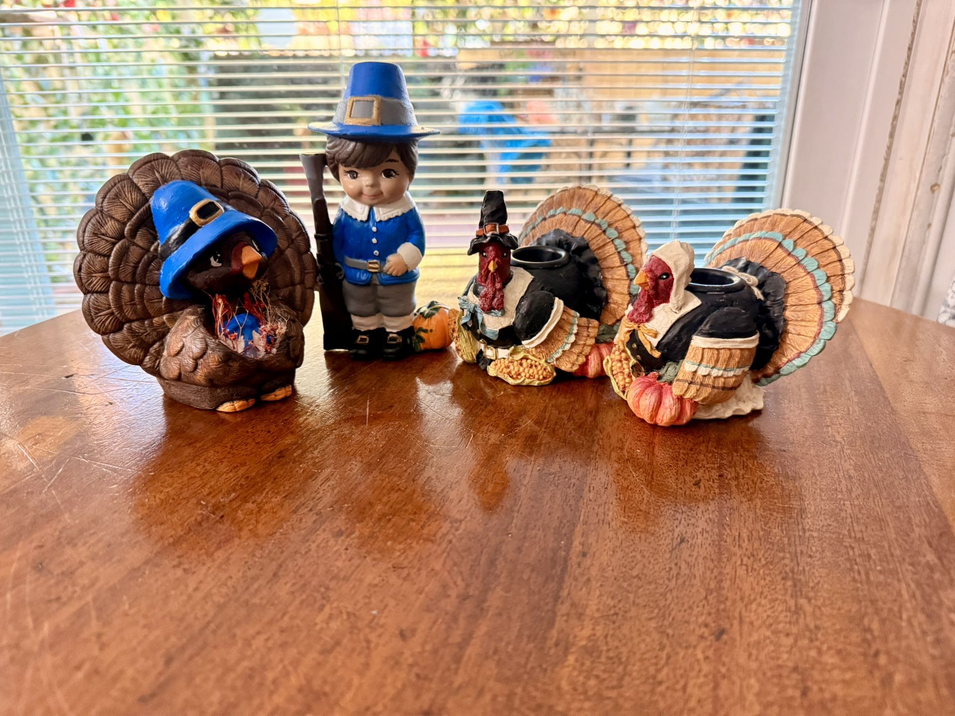4-set VTG Thanksgiving Turkey toothpick holder & Pilgrim Mr&Mrs turkey candle holder 4”t x 4”w x 4”