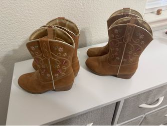 Girls Boots