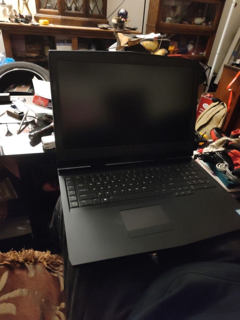 Alien Whare Gaming Computer