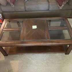 3 Piece coffee Table And End Tables