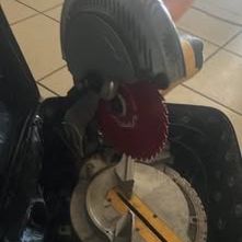 Dewalt Miter Chop SawSaw 10  Perfect Working Condition Double Bevel