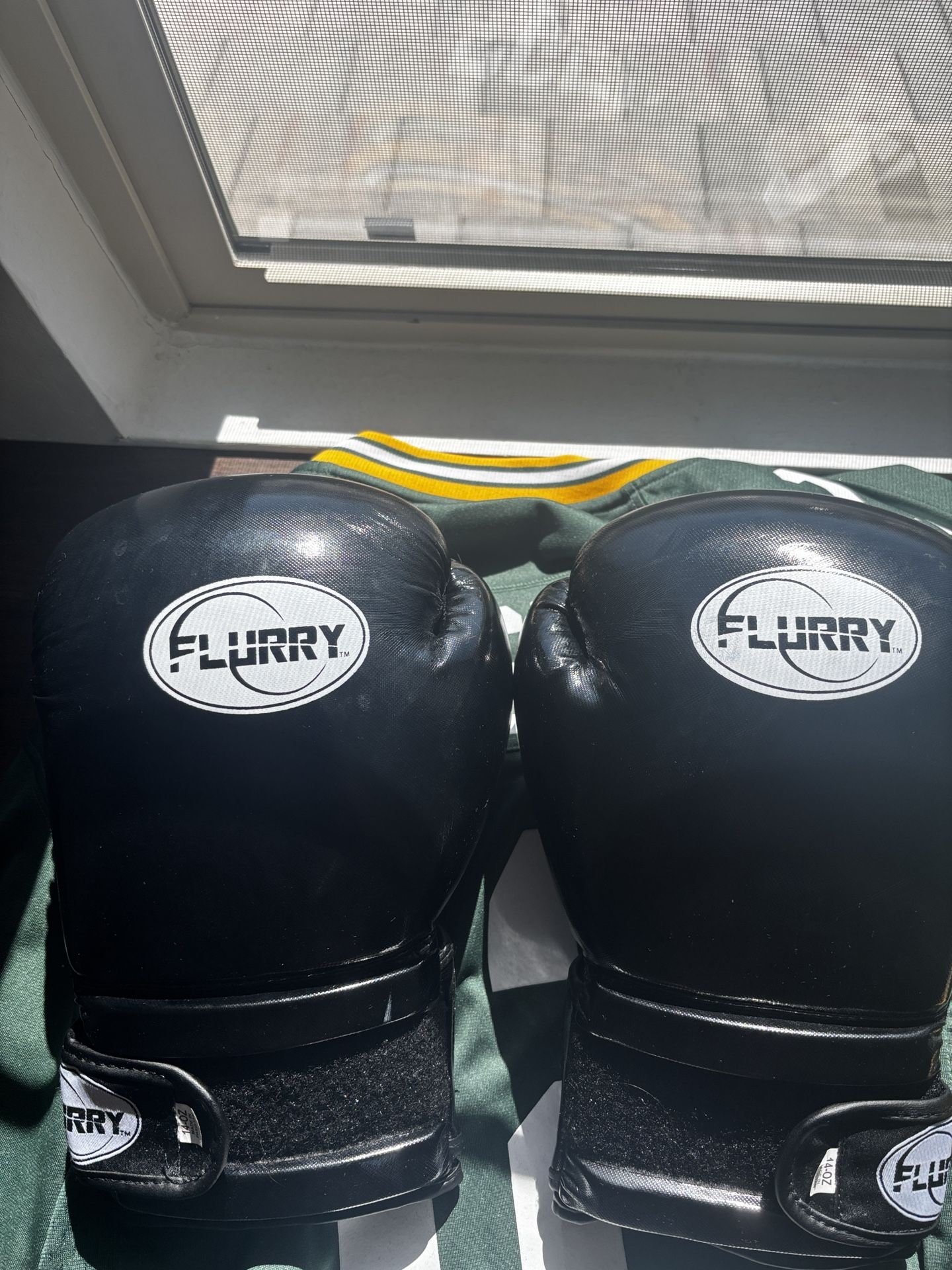 FURRY BOXING GLOVES