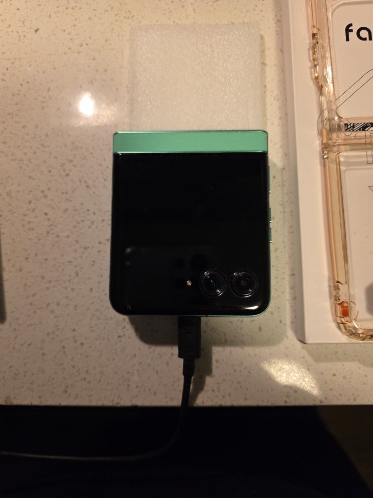 MOTOROLA RAZE 2025 5G