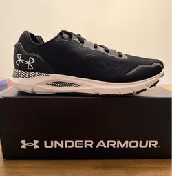 Men’s Under Armour Shoes - 9.5