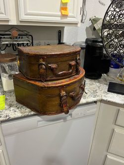 Suitcase decor really cute