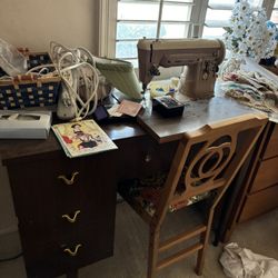 Sewing Desk With Sewing Machine