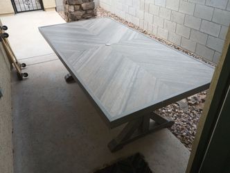 Beechcroft dining table and two benches with cushion